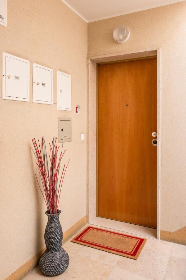 Best Of Principe Real Liberdade In The Heart Of Lisbon With Private Parking Εξωτερικό φωτογραφία
